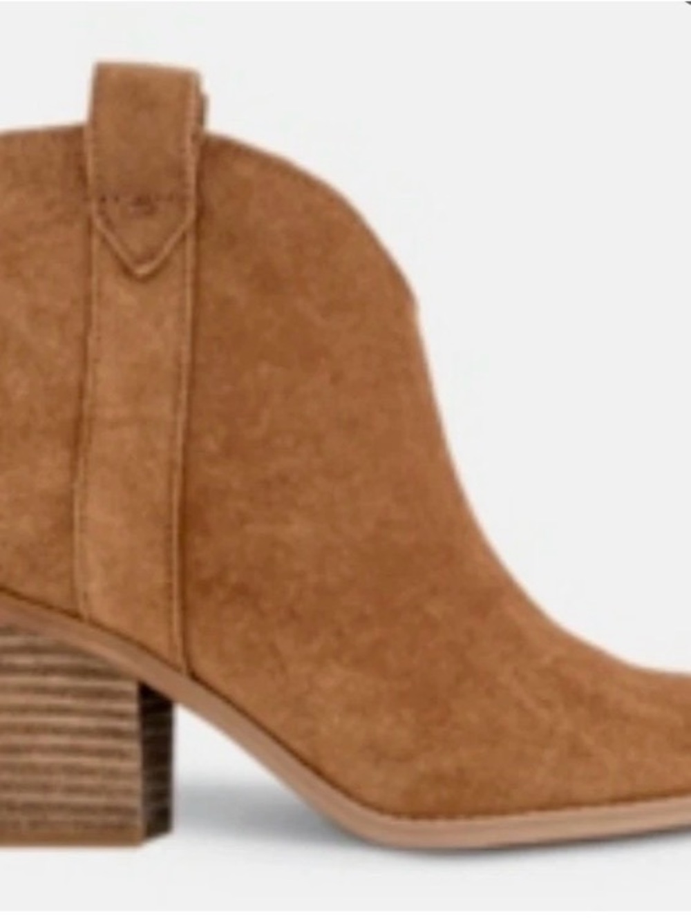 Tom’s Constance Leather Women's Tan Suede Low Heel Ankle Boots - Sz 9.5